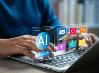 Pemula di pasar kripto yang menjelajahi fondasi trading otomatis berbasis AI